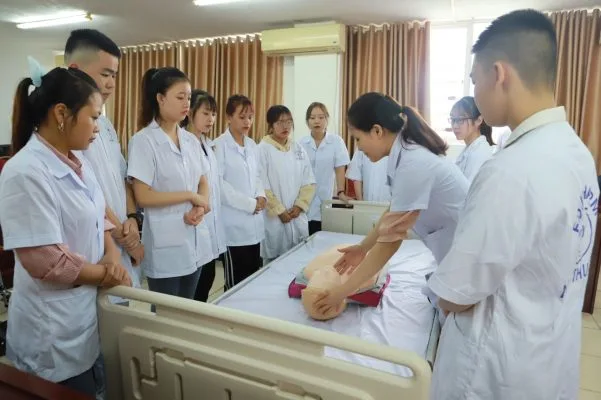 Hoạt động sinh viên ngành y dược edu vn