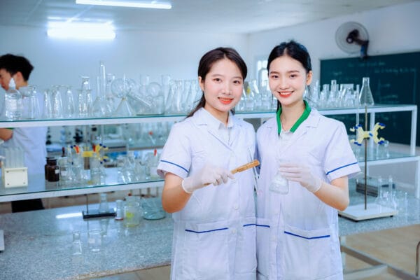 Kỹ thuật xét nghiệm y học là gì