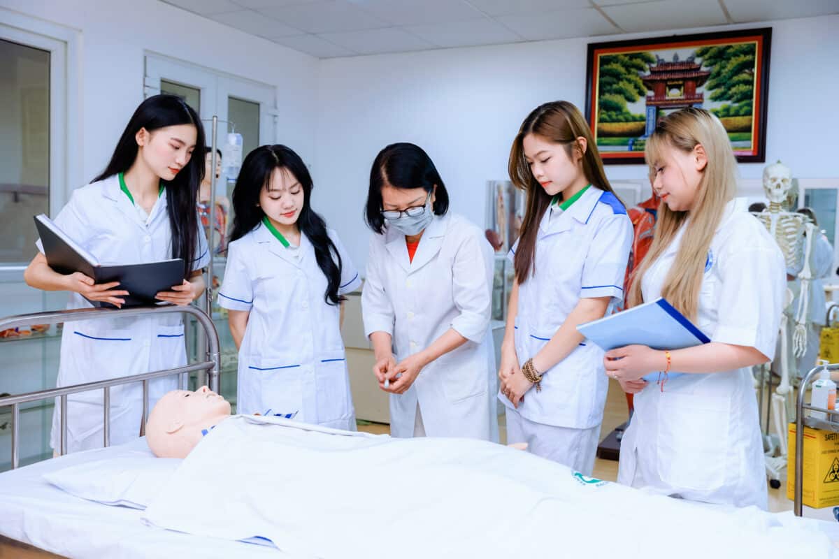 Các trường đại học xét học bạ ngành điều dưỡng 1 các trường xét học bạ ngành điều dưỡng