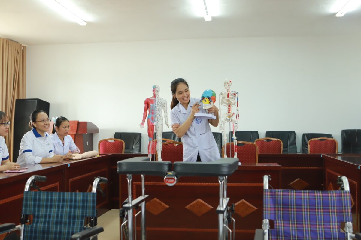 Học văn bằng hai ngành điều dưỡng 1 ngành điều dưỡng